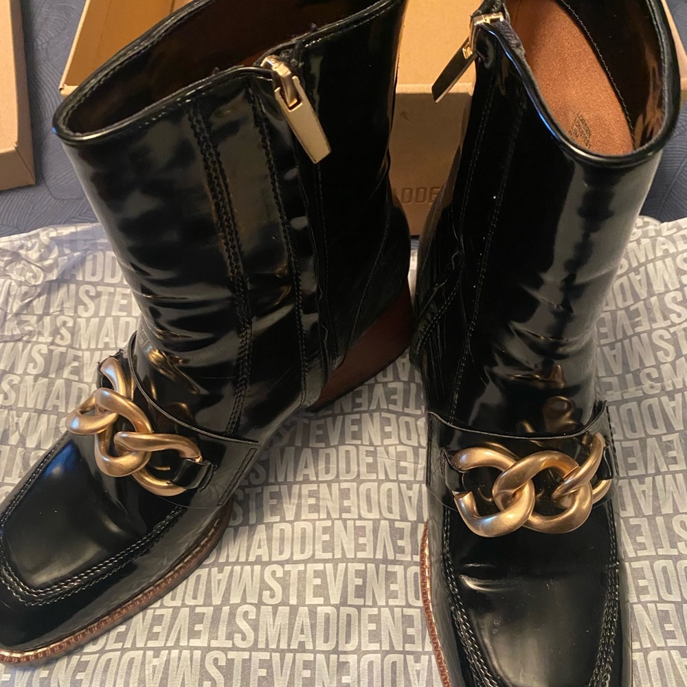 Steve Madden Slightly worn Loren Black Boots